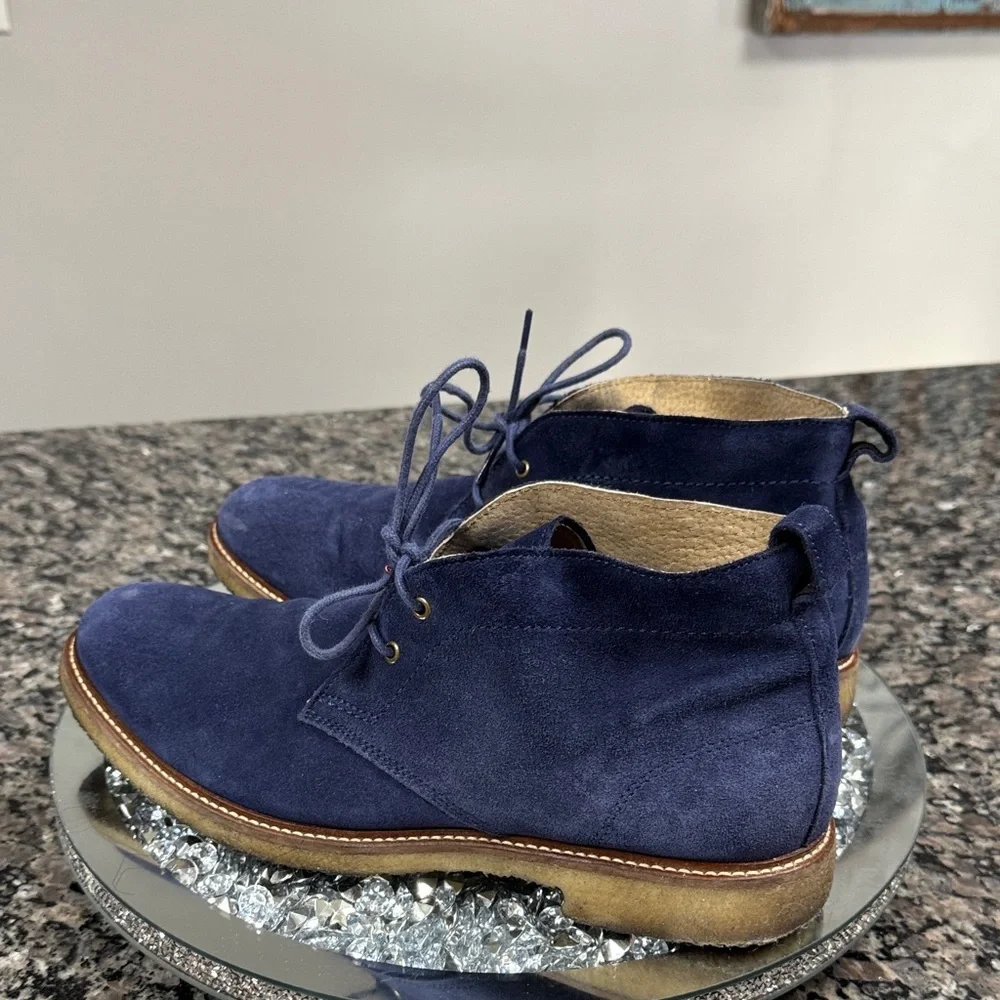 Banana Republic Deep Blue Suede Chukka Boots 9